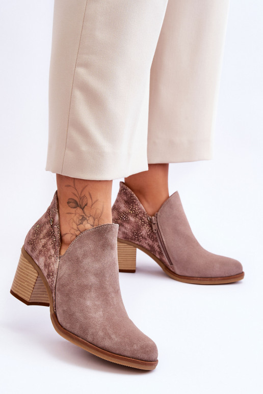 Women's leather boots on a high heel Maciejka 04492-14 Dark beige
