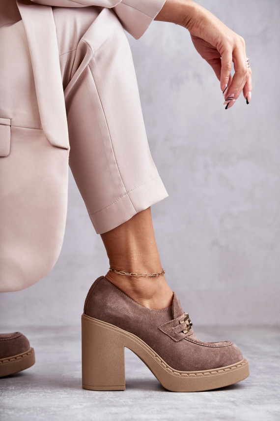 Suede shoes on a massive post Beige Jaime