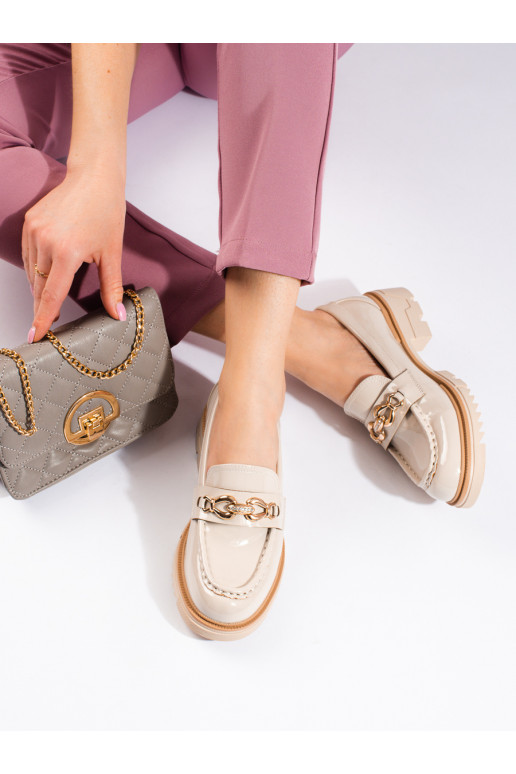 with lacquer effect beige shoes  Shelovet
