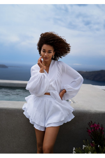 Capri - White muslin frilled shorts 2