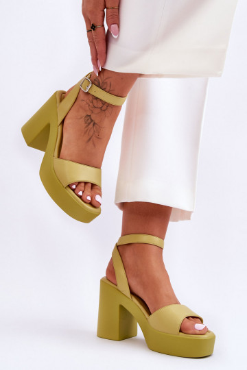 Fashionable Sandals On Massive Heel Lime Karmine 2