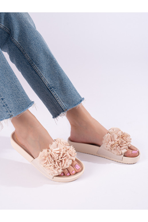 beige slippers  z kwiatami Shelovet