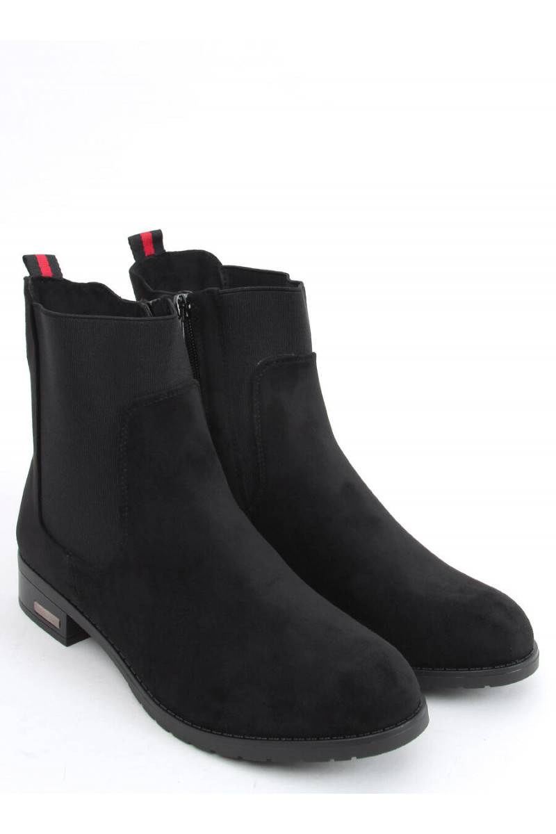 Chelsea sales boots wiki