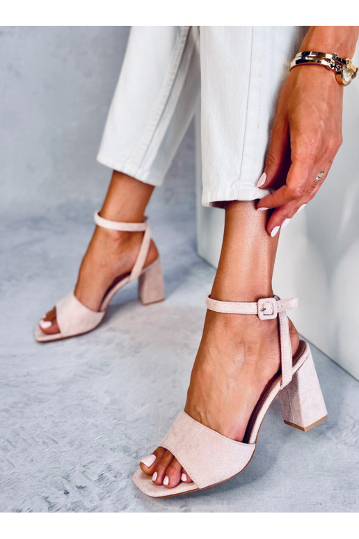 sandals on the heel LOYA PINK