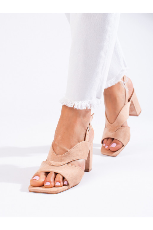 of suede sandals  beige Vinceza