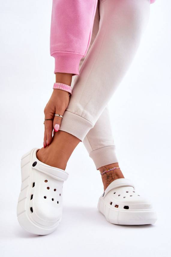 Women's Foam Platform Crocs White Beckett