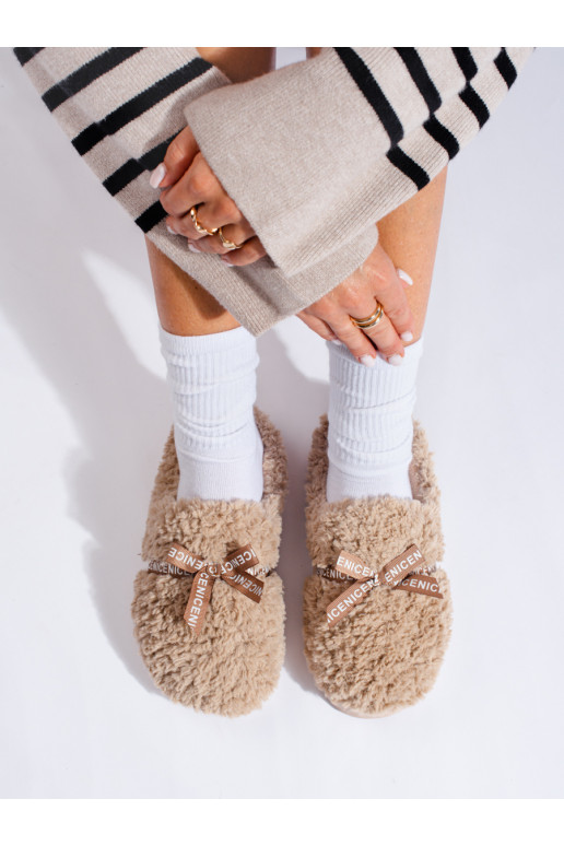 warm beige slippers Shelovet
