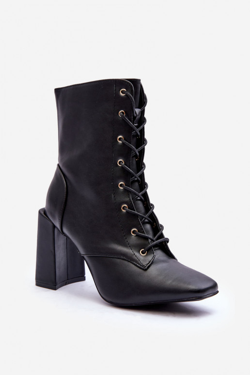 Lace-up Leather Boots on Heel Black Divani