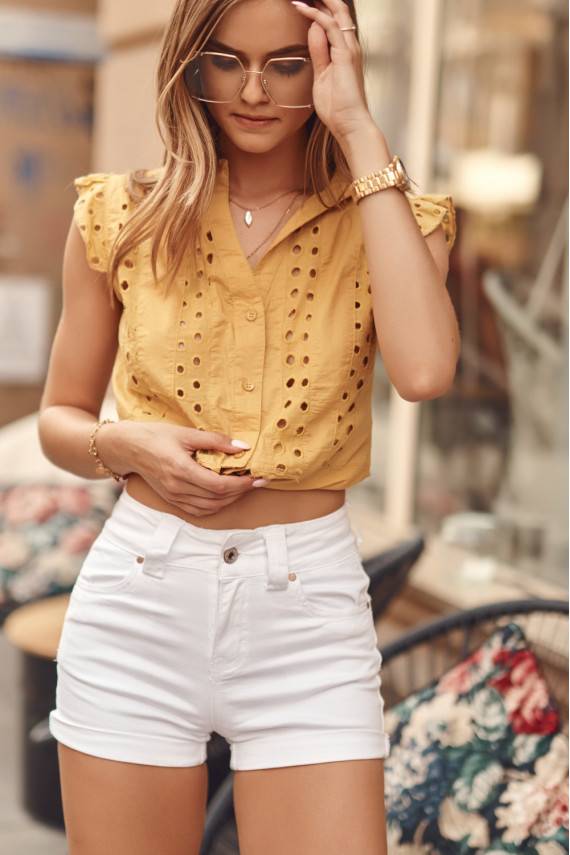 Stylish denim shorts White color 627