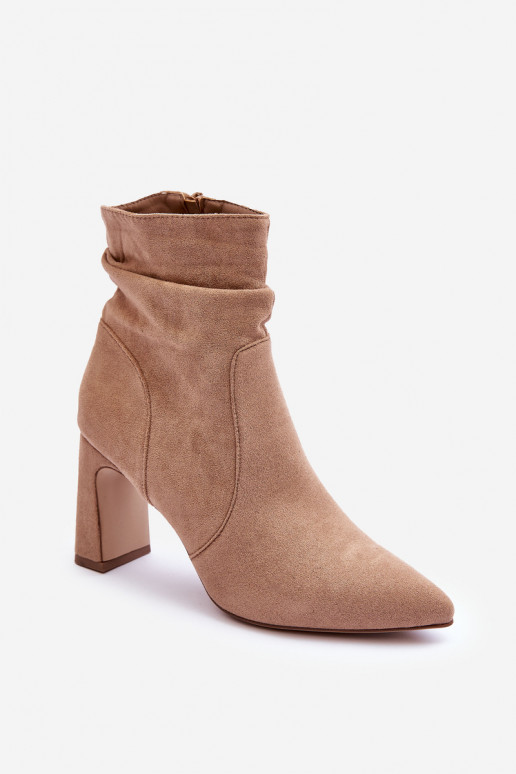 Suede Boots On Heel Beige Mellamene