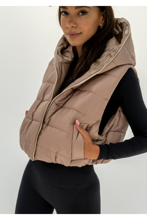 Ezzy - Short black quilted sleeveless jacket