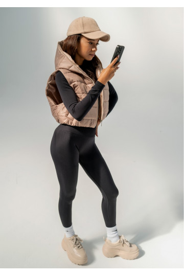 Ezzy - Short black quilted sleeveless jacket 2