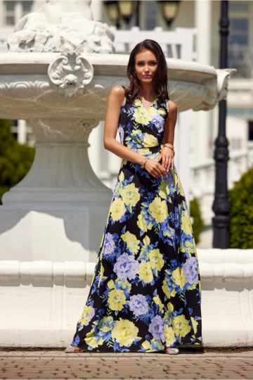 Susiaučiama gėlių rašto...