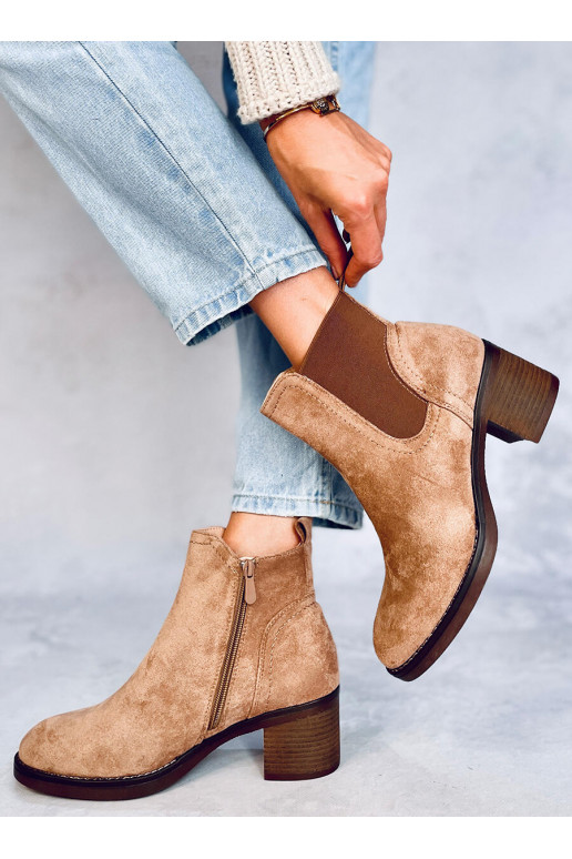 Boots with a wide heel FILL BEIGE