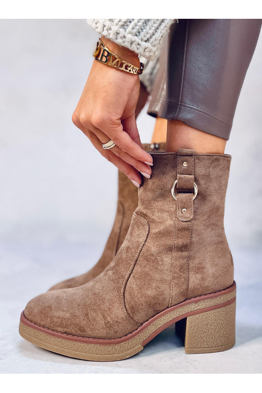 Boots with a wide heel COOKE khaki colors