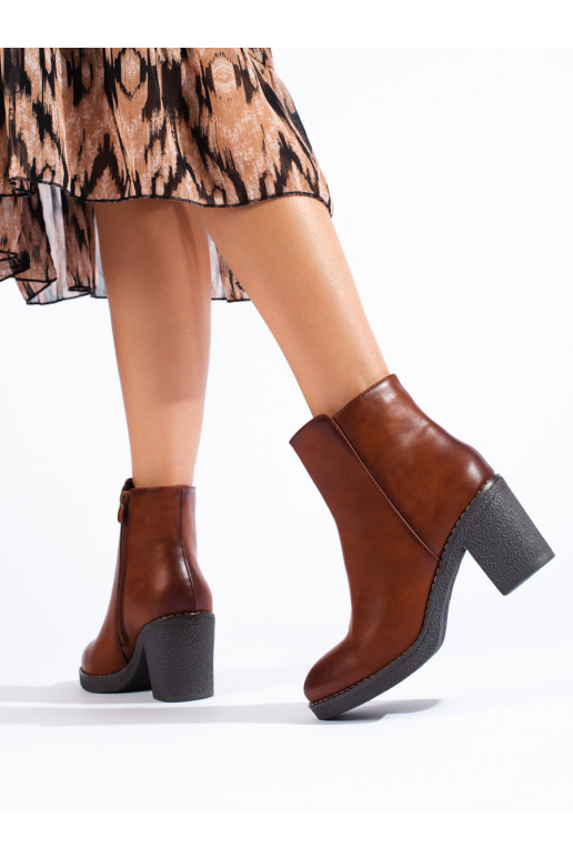 the-classic-model-brown-color-shelovet