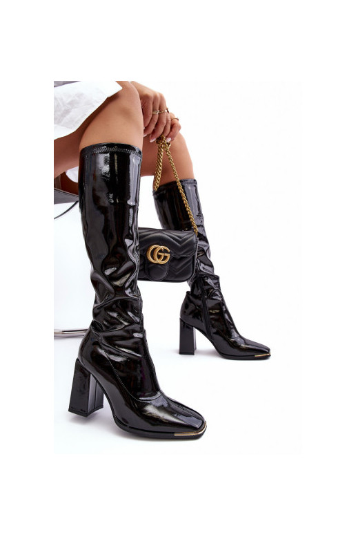 Boots on the heel Shelovet black