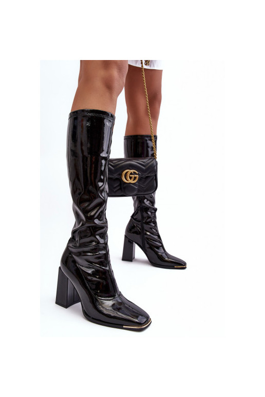 Boots on the heel Shelovet black