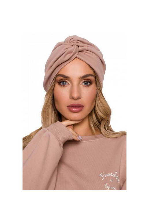 Kepurė smėlio spalvos  modelis Moe