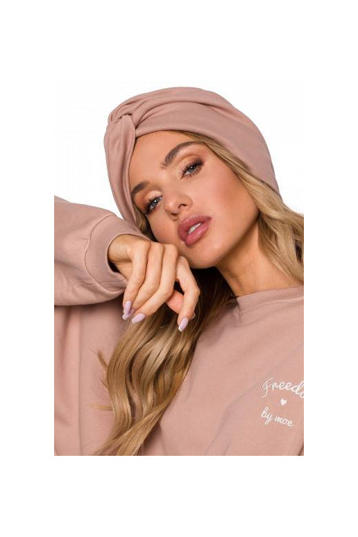 Kepurė smėlio spalvos  modelis Moe