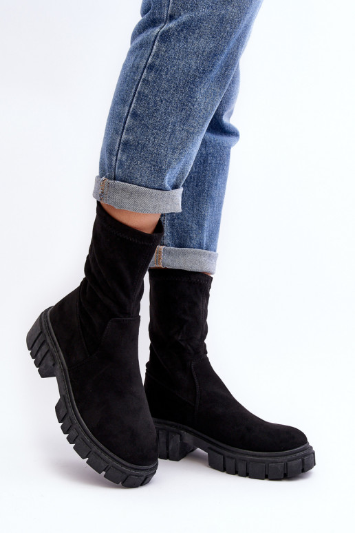 Black low ankle boots with flat heel Divella