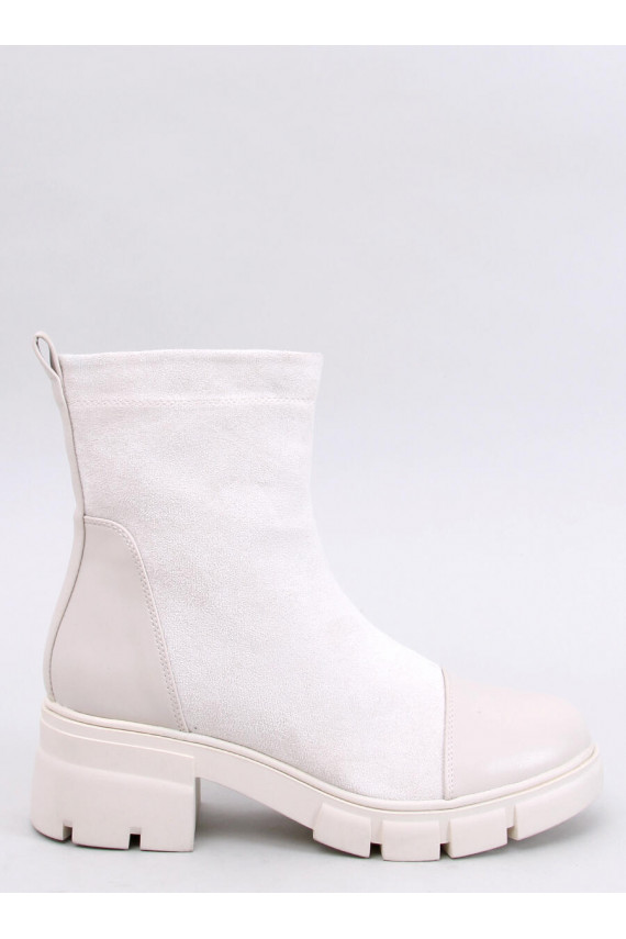 Boots with a wide heel OLSON BEIGE