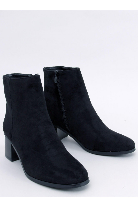 Heeled shoes  ANNIE BLACK