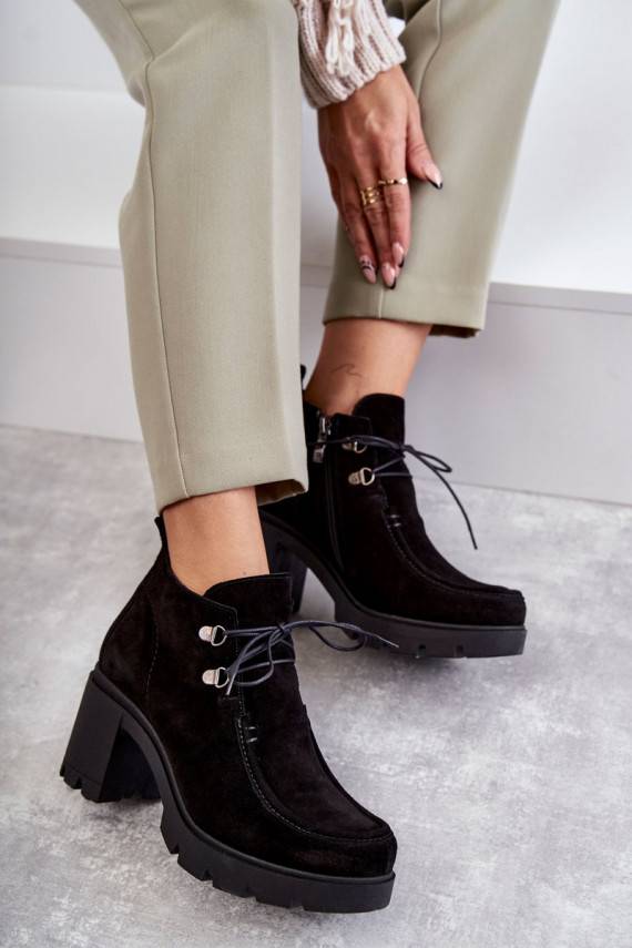 Women's Suede Boots Tied Black Marianne