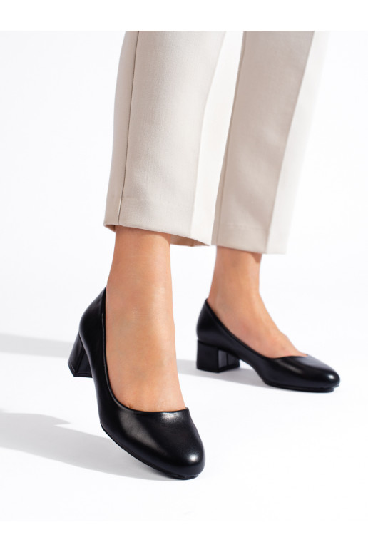 High-heeled shoes  black