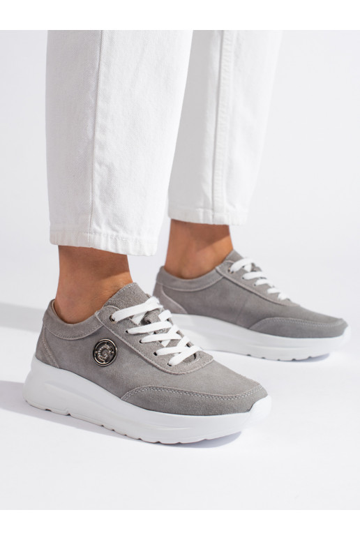 gray   sneakers