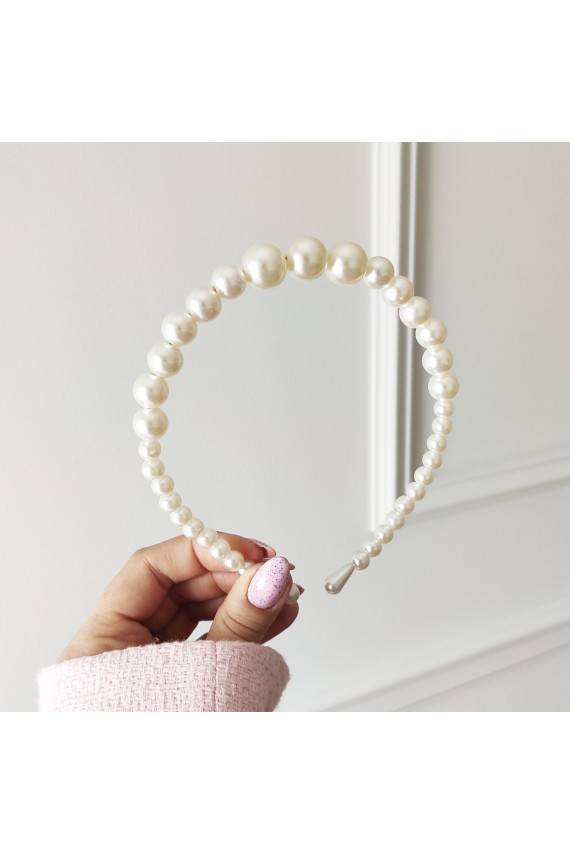 Hair bow with pearls  O429