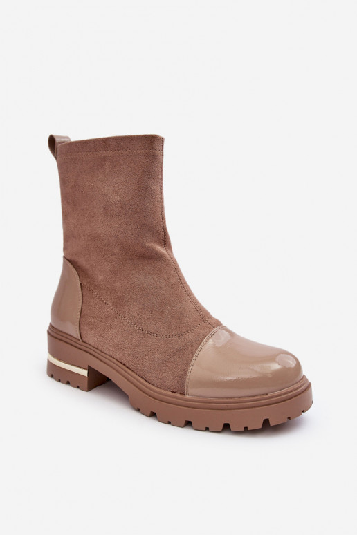 Leather Classic Boots On A Flat Heel Beige Shendete Leather Classic Boots On A Flat Heel Beige Shendete