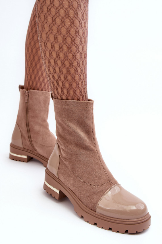 Leather Classic Boots On A Flat Heel Beige Shendete