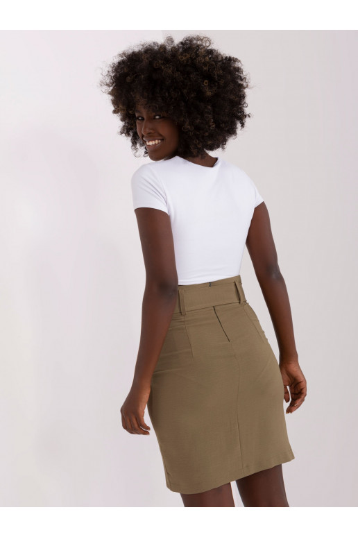 Trumpas sijonas su dirželiu