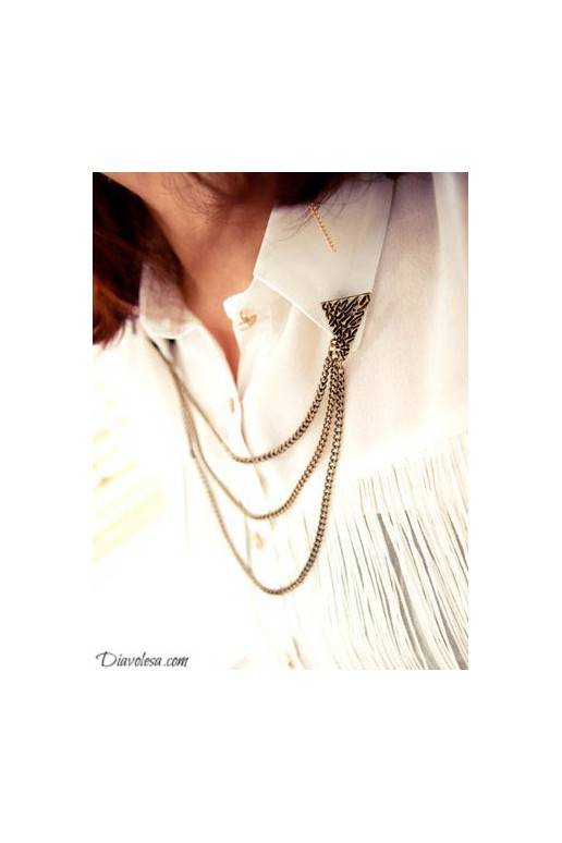 Collar necklace