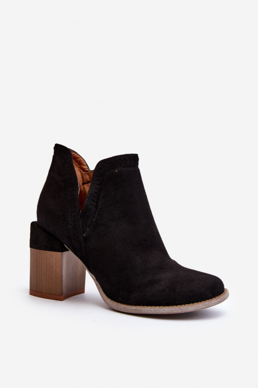 Ankle Boots on Chunky Heel with Cutout Black Jolnima