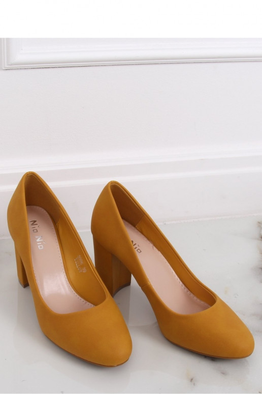 Plačiakulniai bateliai geltonos...