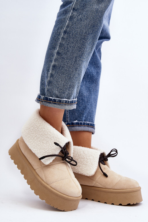 Snow boots on platform with fur light beige Olimuka