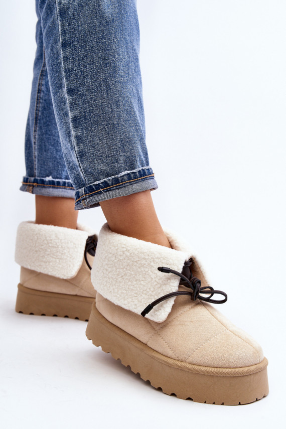 Snow boots on platform with fur light beige Olimuka