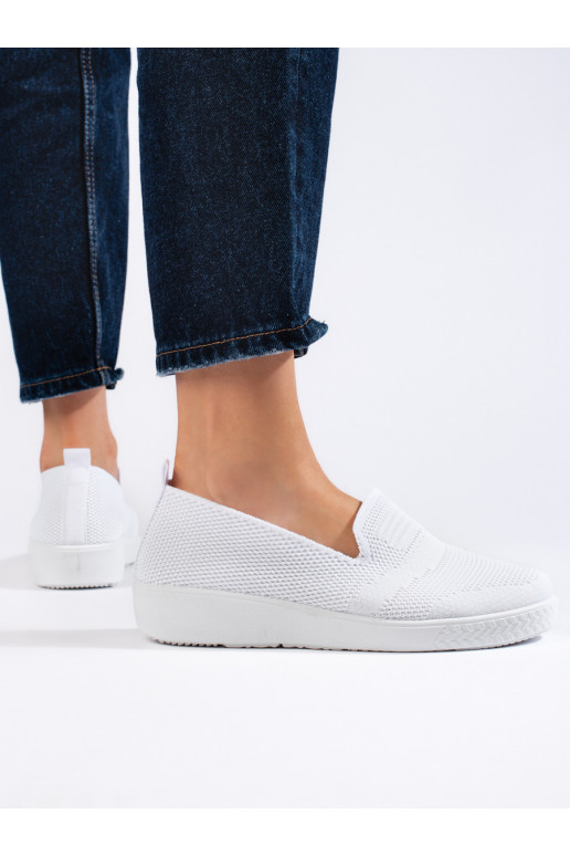 Persistent model white color shoes slip on