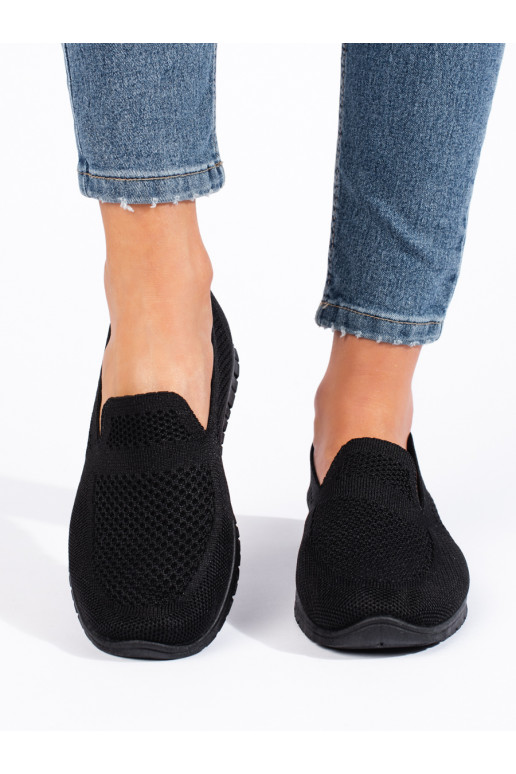 Persistent model shoes slip on black