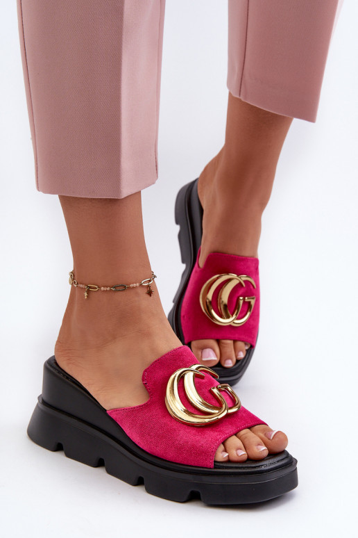 Women's sandals in eco suede on a wedge and platform with golden decoration fuchsia Iaria