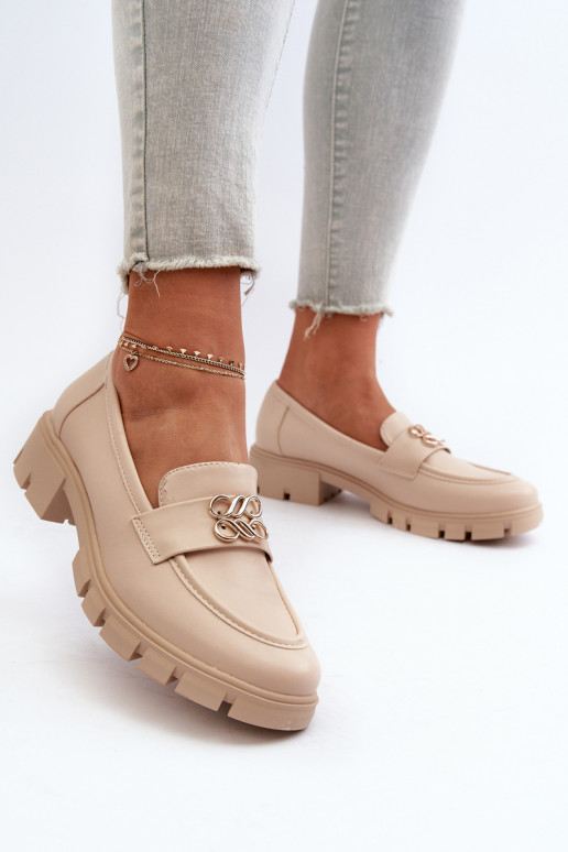 Elegant Women's Loafers with Gold Decoration Beige Tosisa Elegant Women's Loafers with Gold Decoration Beige Tosisa