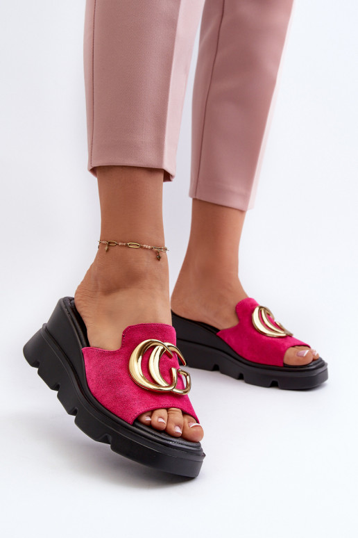 Women's sandals in eco suede on a wedge and platform with golden decoration fuchsia Iaria