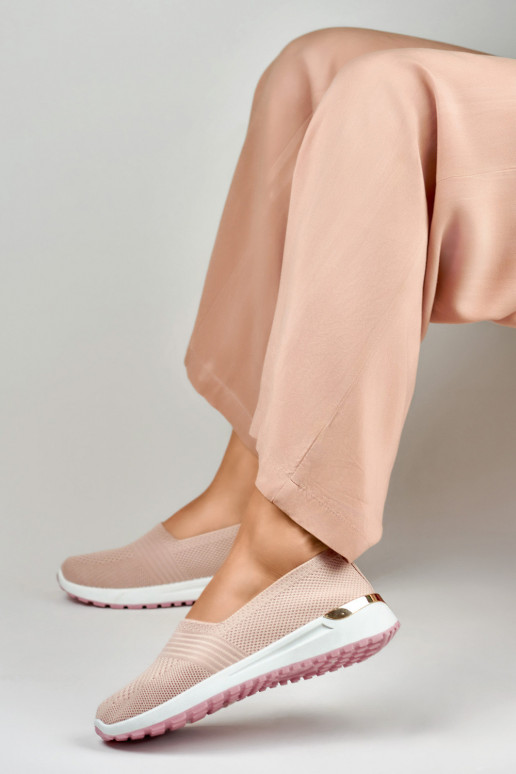 Comfortable women's shoes for everyday wear