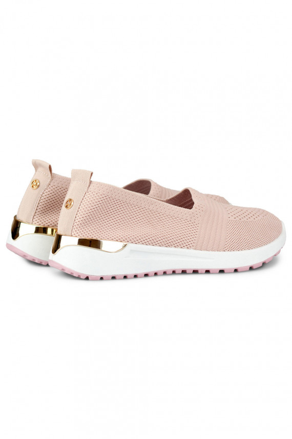 Comfortable women's shoes for everyday wear