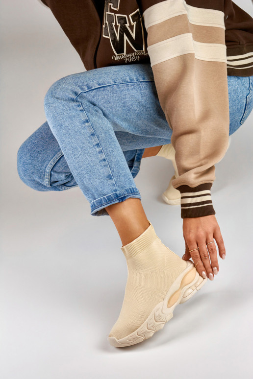 Women's beige shoes