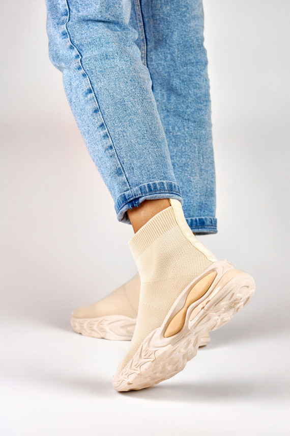 Women's beige shoes