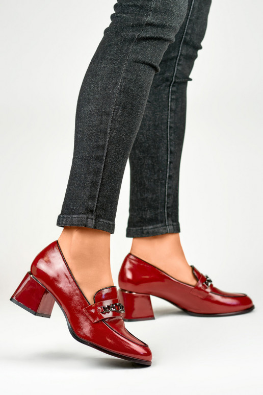 Elegant shoes with a low heel