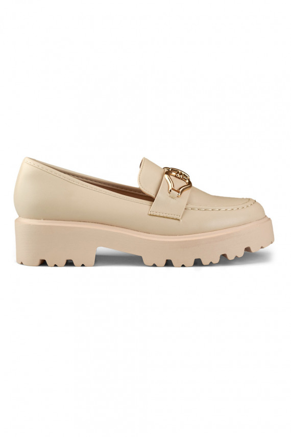 Sand-colored women's sandals made of eco-leather